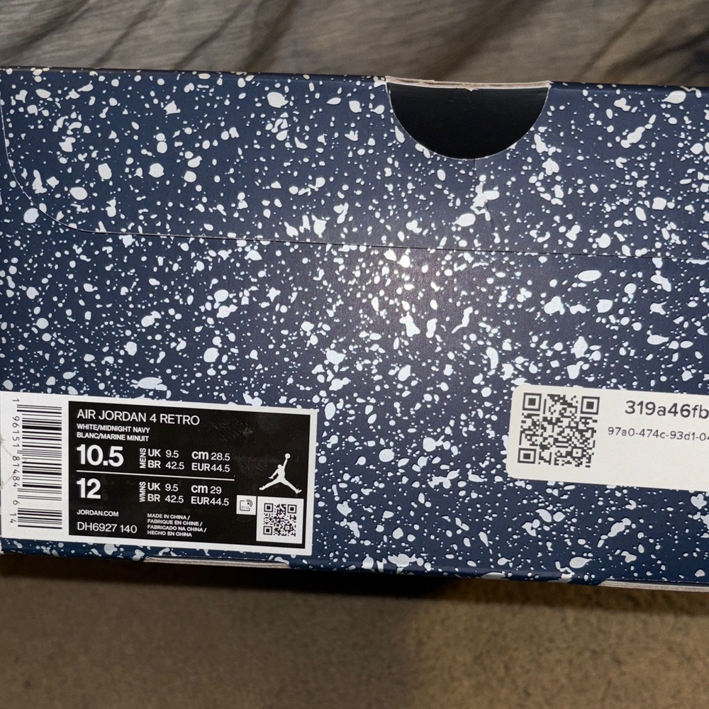 Air Jordan 4 Retro White and Navy Sneakers - Picture 5 of 6